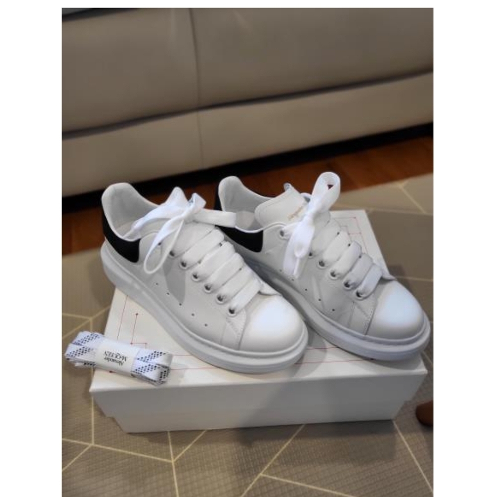 Alexander McQueen White Low-Top Sneakers with Black Heel